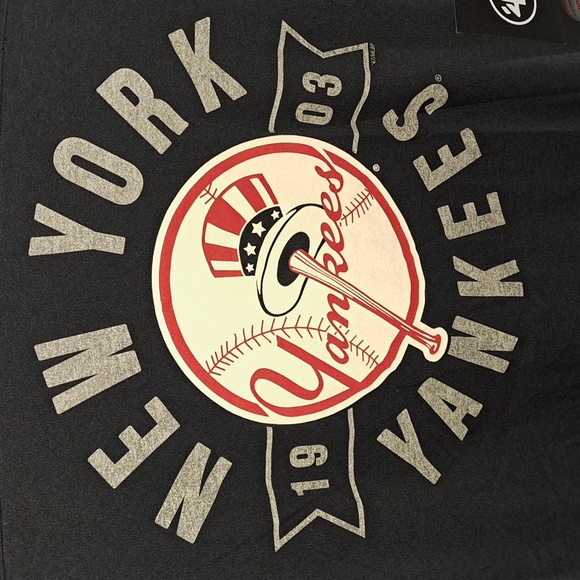 NWT NY Yankees MLB T Shirt - Picture 2 of 4